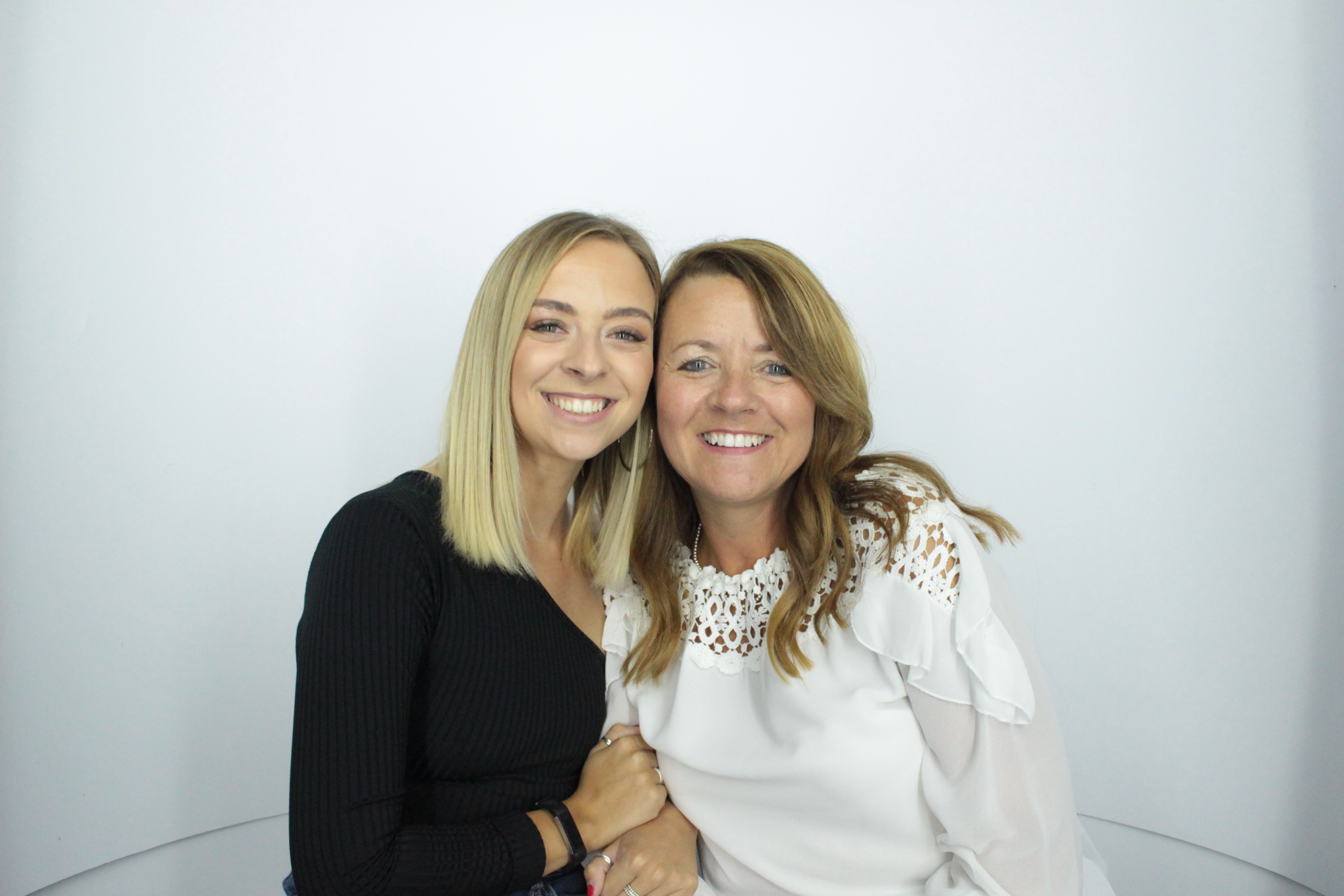 Martin & Colleen’s Joint 50th | View more photos from the event at gallery.myphotoboothexperience.co.uk/u/MyPhotoBoothExperienceLtd/Martin-Colleen’s-Joint-50th
